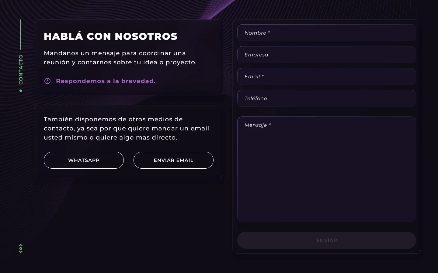 Formulario de contacto con campos nombre, empresa, email, teléfono y mensaje, botón Enviar deshabilitado y accesos a WhatsApp y email directo